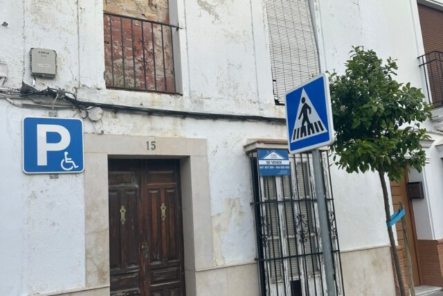 VIVIENDA A REFOMAR EN PLAZA DEL CONVENTO